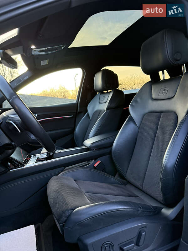 Позашляховик / Кросовер Audi e-tron 2019 в Дрогобичі фото 25 Позашляховик / Кросовер Audi e-tron 2019 в Дрогобичі