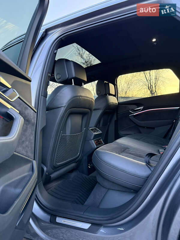 Позашляховик / Кросовер Audi e-tron 2019 в Дрогобичі фото 31 Позашляховик / Кросовер Audi e-tron 2019 в Дрогобичі