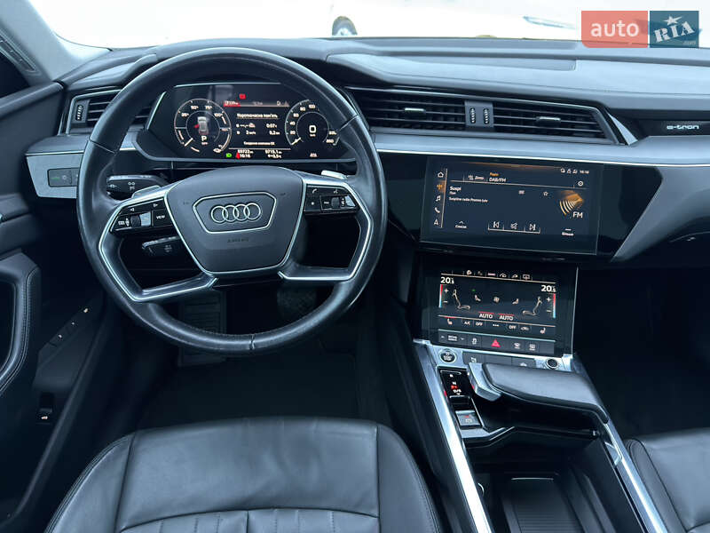 Внедорожник / Кроссовер Audi e-tron 2021 в Львове
