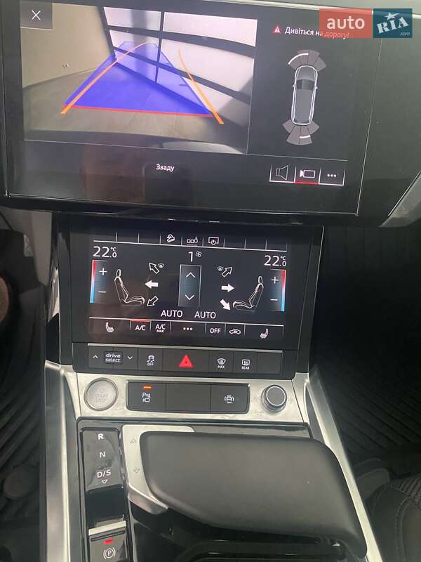 Позашляховик / Кросовер Audi e-tron 2020 в Ірпені