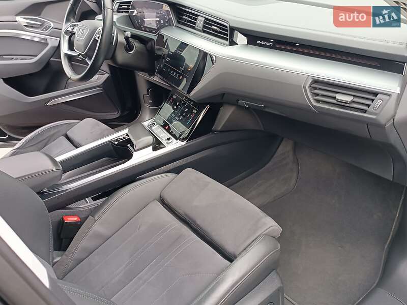 Внедорожник / Кроссовер Audi e-tron 2023 в Львове