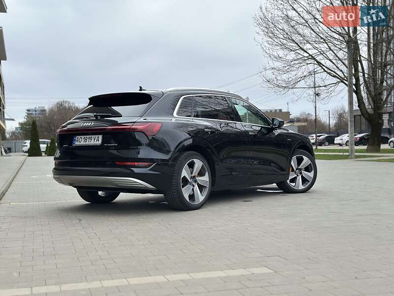 Внедорожник / Кроссовер Audi e-tron 2019 в Ужгороде