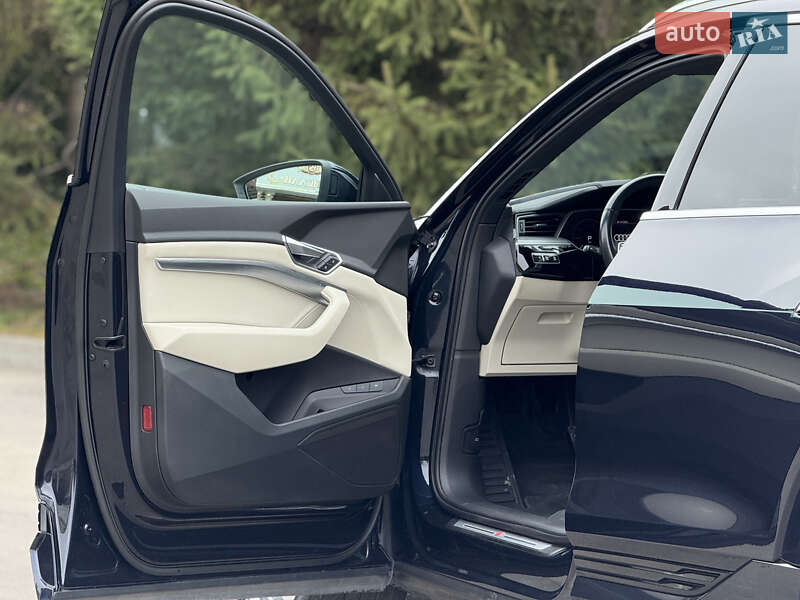 Позашляховик / Кросовер Audi e-tron 2021 в Тернополі