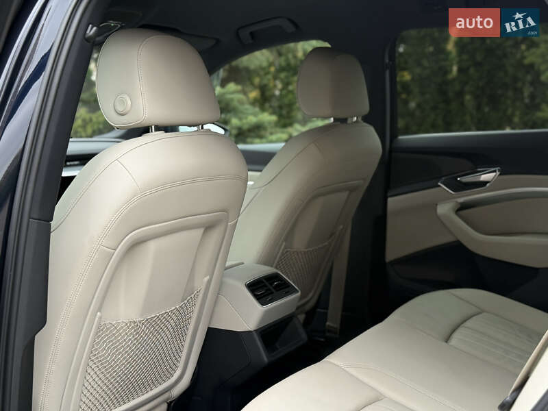 Позашляховик / Кросовер Audi e-tron 2021 в Тернополі