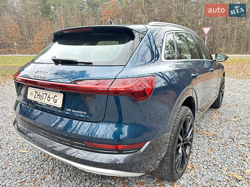 Внедорожник / Кроссовер Audi e-tron 2019 в Киеве