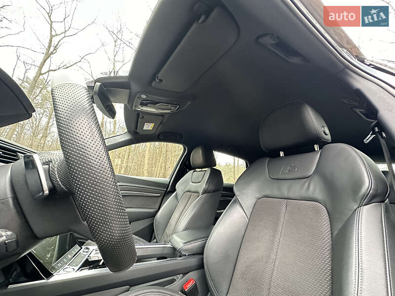 Внедорожник / Кроссовер Audi e-tron 2019 в Киеве