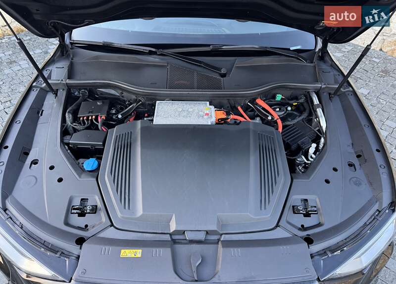 Внедорожник / Кроссовер Audi e-tron 2020 в Ровно