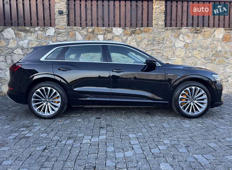 Внедорожник / Кроссовер Audi e-tron 2020 в Ровно