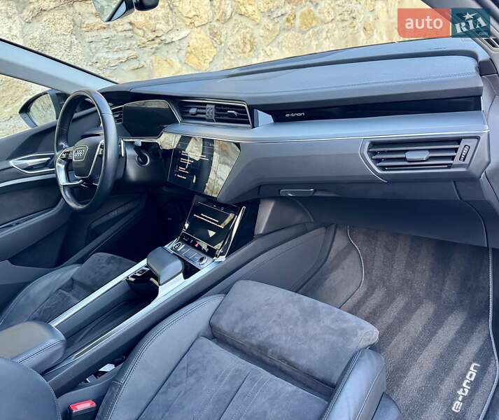 Внедорожник / Кроссовер Audi e-tron 2020 в Ровно