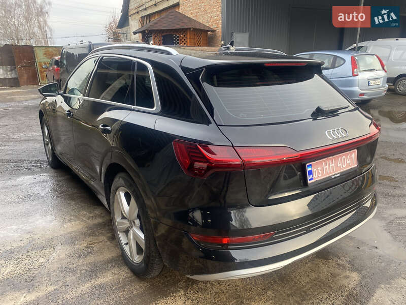 Внедорожник / Кроссовер Audi e-tron 2019 в Дубно фото 4 Внедорожник / Кроссовер Audi e-tron 2019 в Дубно