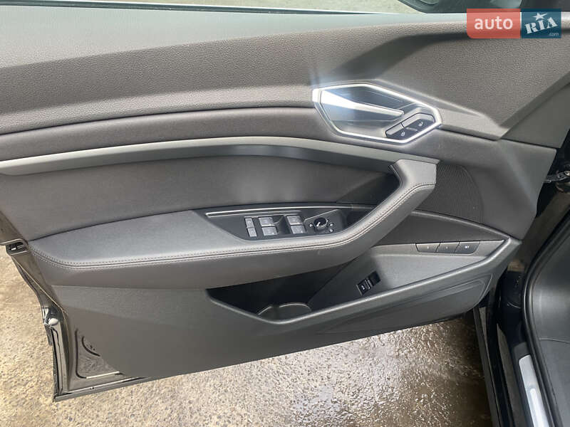 Внедорожник / Кроссовер Audi e-tron 2019 в Дубно фото 10 Внедорожник / Кроссовер Audi e-tron 2019 в Дубно