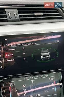 Позашляховик / Кросовер Audi e-tron 2021 в Дніпрі