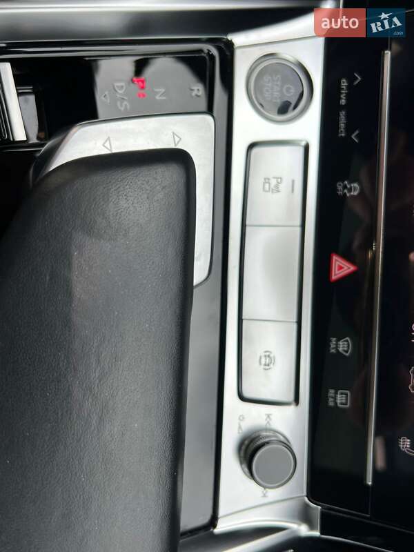 Позашляховик / Кросовер Audi e-tron 2021 в Дніпрі