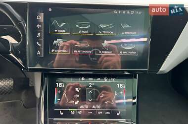 Позашляховик / Кросовер Audi e-tron 2021 в Дніпрі