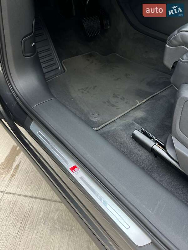 Позашляховик / Кросовер Audi e-tron 2021 в Дніпрі