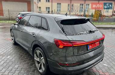 Позашляховик / Кросовер Audi e-tron 2021 в Дніпрі