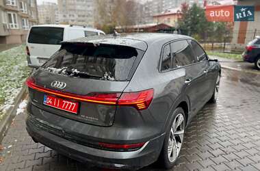 Позашляховик / Кросовер Audi e-tron 2021 в Дніпрі