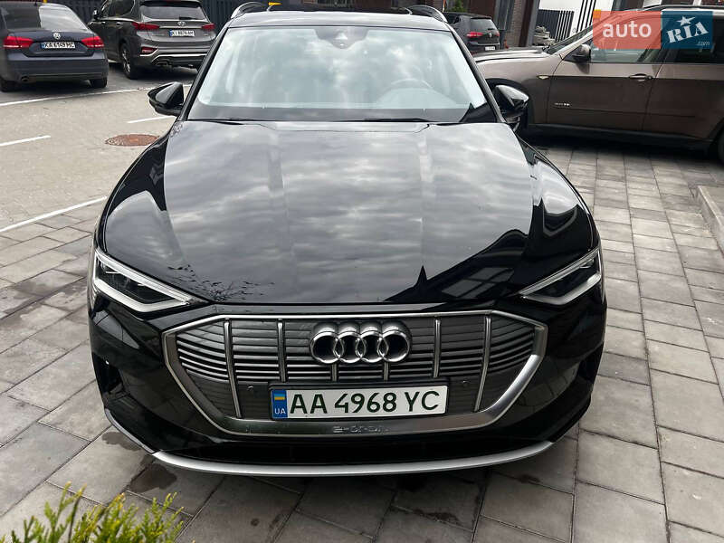 Внедорожник / Кроссовер Audi e-tron 2019 в Киеве фото 5 Внедорожник / Кроссовер Audi e-tron 2019 в Киеве