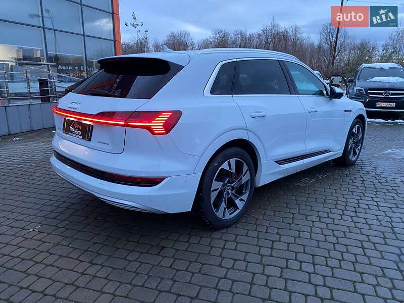 Позашляховик / Кросовер Audi e-tron 2020 в Львові