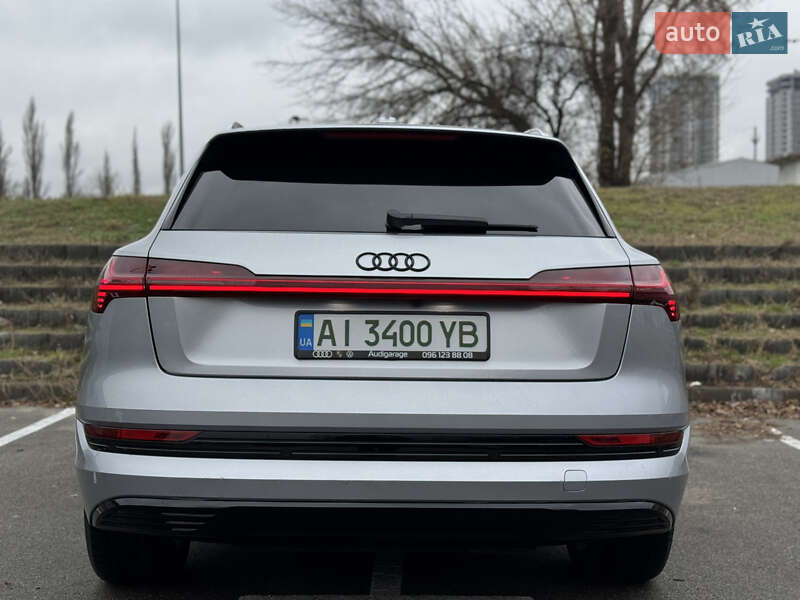 Внедорожник / Кроссовер Audi e-tron 2019 в Киеве фото 13 Внедорожник / Кроссовер Audi e-tron 2019 в Киеве