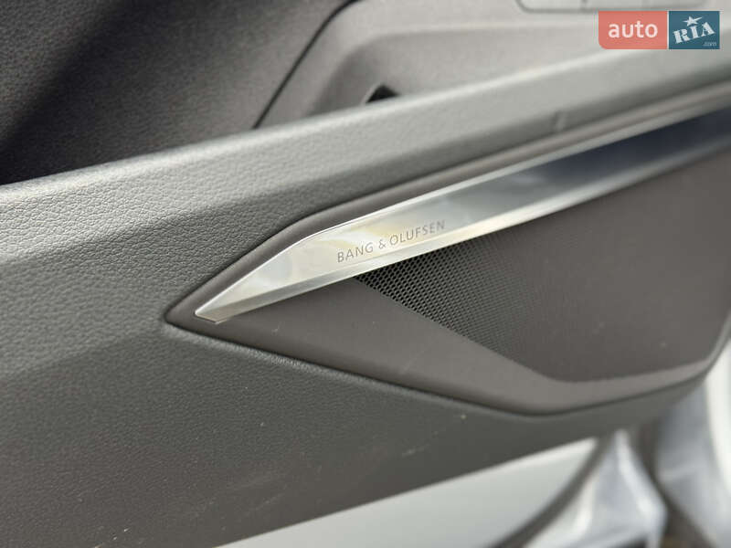 Внедорожник / Кроссовер Audi e-tron 2019 в Киеве фото 19 Внедорожник / Кроссовер Audi e-tron 2019 в Киеве