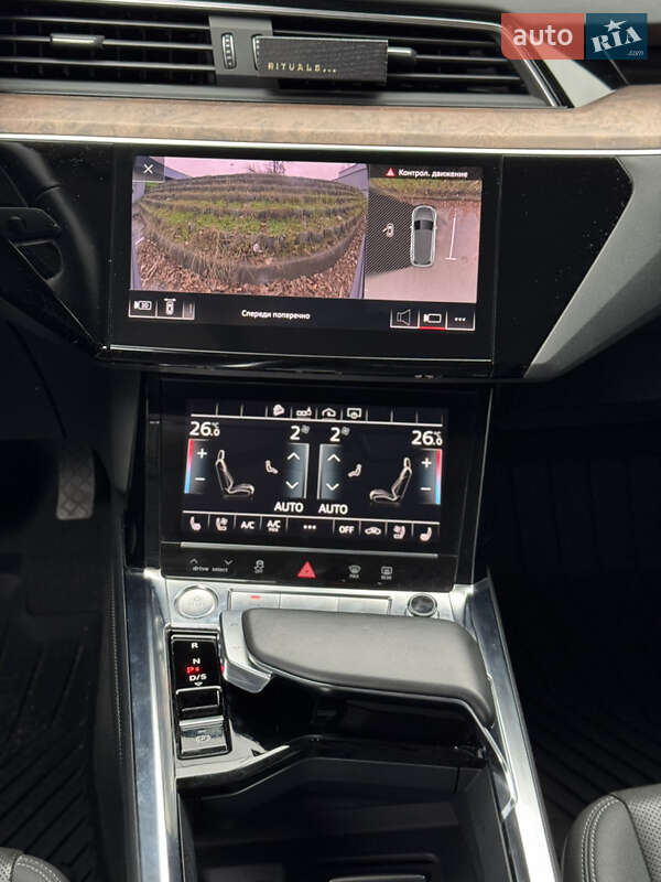 Внедорожник / Кроссовер Audi e-tron 2019 в Киеве фото 24 Внедорожник / Кроссовер Audi e-tron 2019 в Киеве