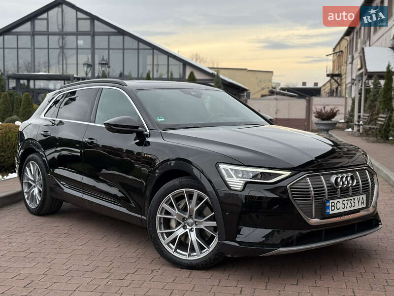 Позашляховик / Кросовер Audi e-tron 2020 в Стрию