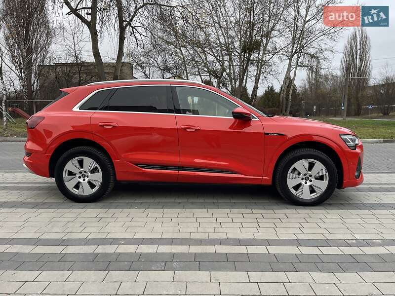 Внедорожник / Кроссовер Audi e-tron 2020 в Луцке