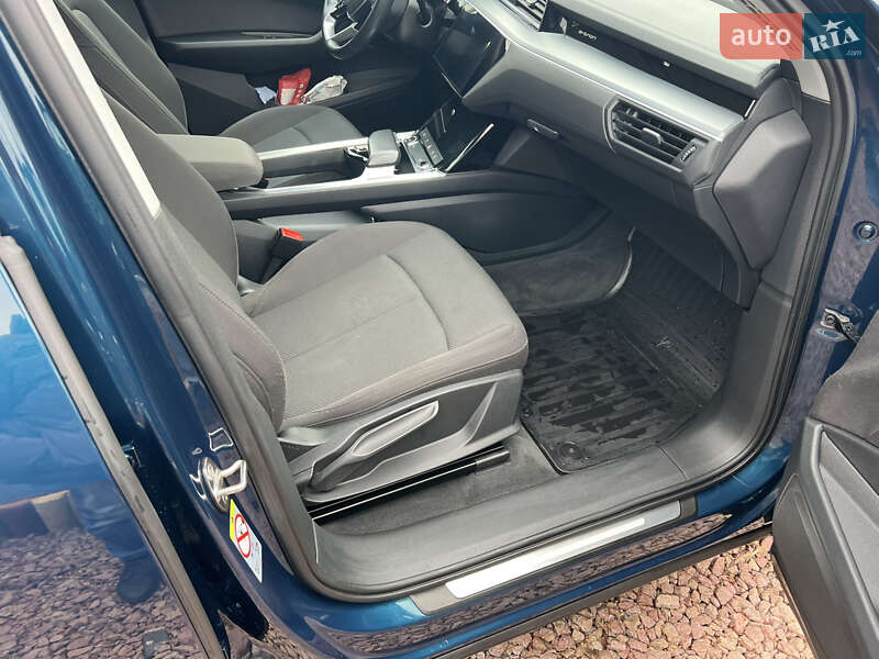 Внедорожник / Кроссовер Audi e-tron 2020 в Городке