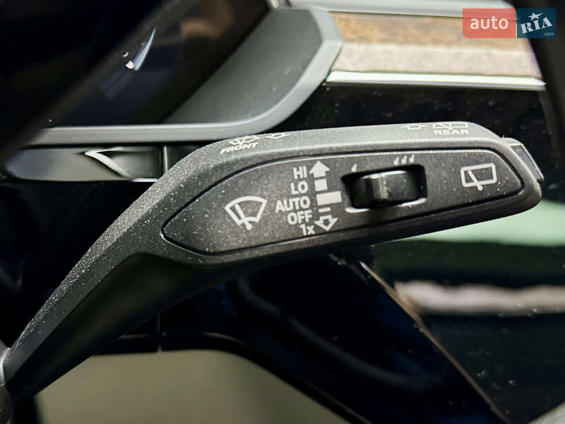 Позашляховик / Кросовер Audi e-tron 2019 в Києві