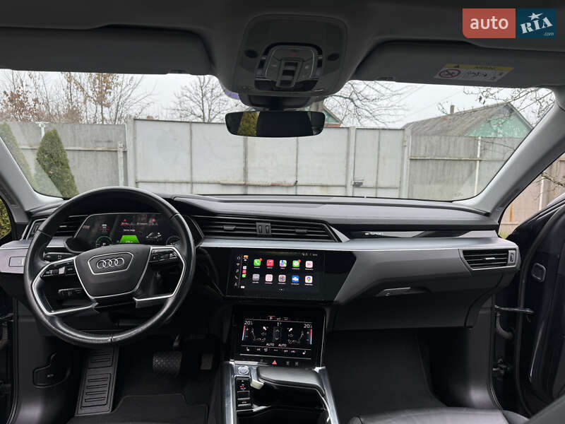 Позашляховик / Кросовер Audi e-tron 2020 в Харкові фото 39 Позашляховик / Кросовер Audi e-tron 2020 в Харкові