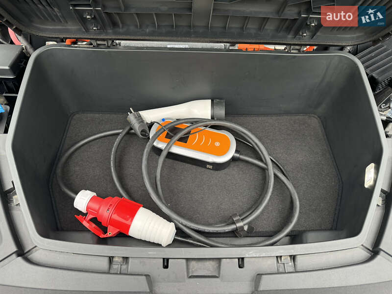Позашляховик / Кросовер Audi e-tron 2020 в Харкові фото 62 Позашляховик / Кросовер Audi e-tron 2020 в Харкові