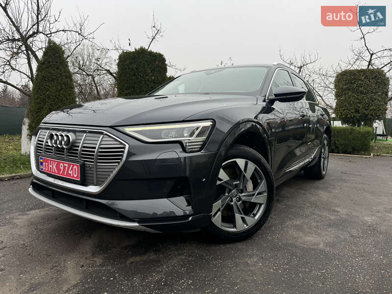 Позашляховик / Кросовер Audi e-tron 2020 в Харкові фото 67 Позашляховик / Кросовер Audi e-tron 2020 в Харкові