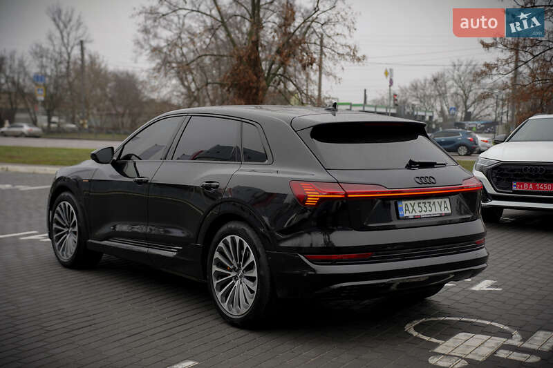 Внедорожник / Кроссовер Audi e-tron 2019 в Харькове