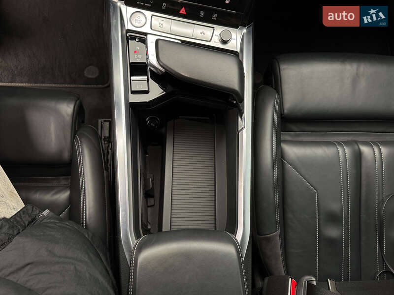 Внедорожник / Кроссовер Audi e-tron 2019 в Харькове