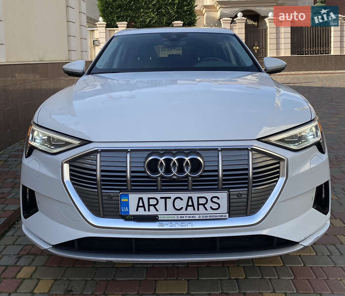 Внедорожник / Кроссовер Audi e-tron 2020 в Одессе