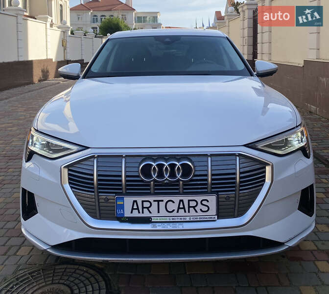 Внедорожник / Кроссовер Audi e-tron 2020 в Одессе