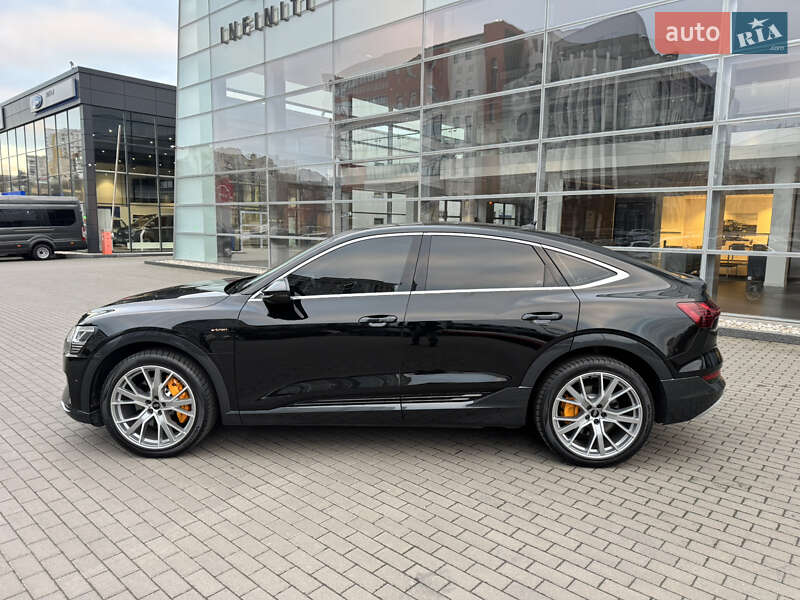 Позашляховик / Кросовер Audi e-tron 2023 в Хмельницькому фото 17 Позашляховик / Кросовер Audi e-tron 2023 в Хмельницькому