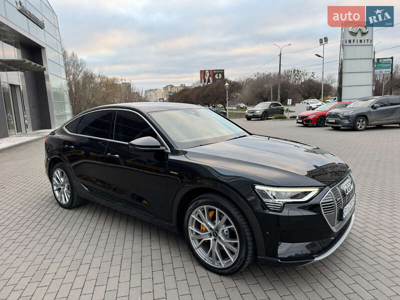 Позашляховик / Кросовер Audi e-tron 2023 в Хмельницькому фото 25 Позашляховик / Кросовер Audi e-tron 2023 в Хмельницькому