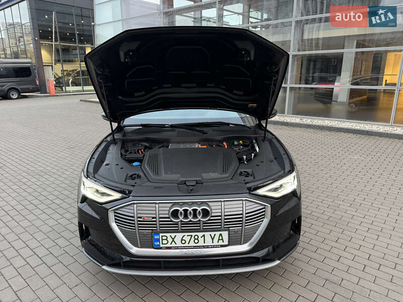 Позашляховик / Кросовер Audi e-tron 2023 в Хмельницькому фото 61 Позашляховик / Кросовер Audi e-tron 2023 в Хмельницькому