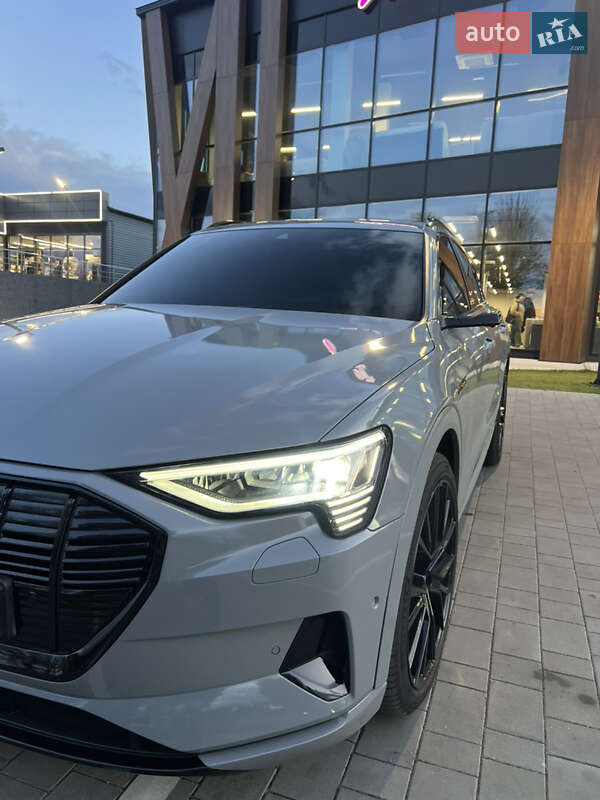 Внедорожник / Кроссовер Audi e-tron 2020 в Луцке