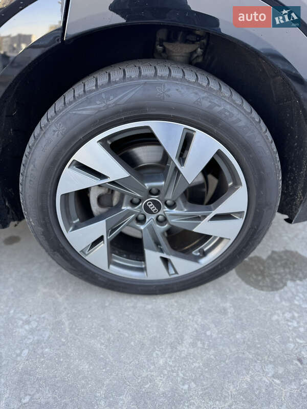 Внедорожник / Кроссовер Audi e-tron 2020 в Киеве