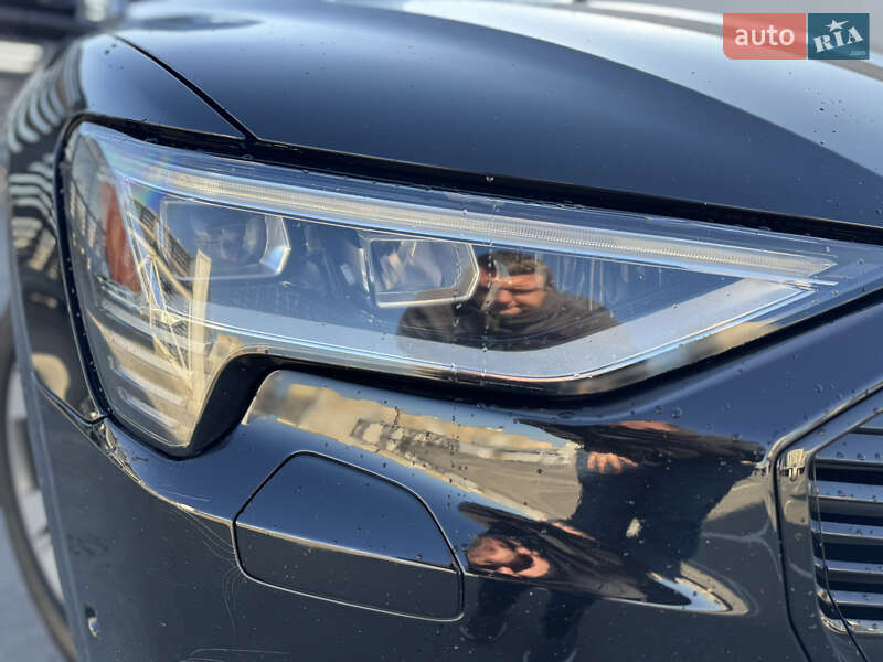 Внедорожник / Кроссовер Audi e-tron 2020 в Киеве