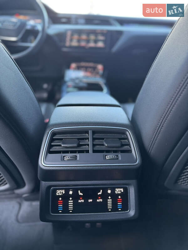 Внедорожник / Кроссовер Audi e-tron 2020 в Киеве