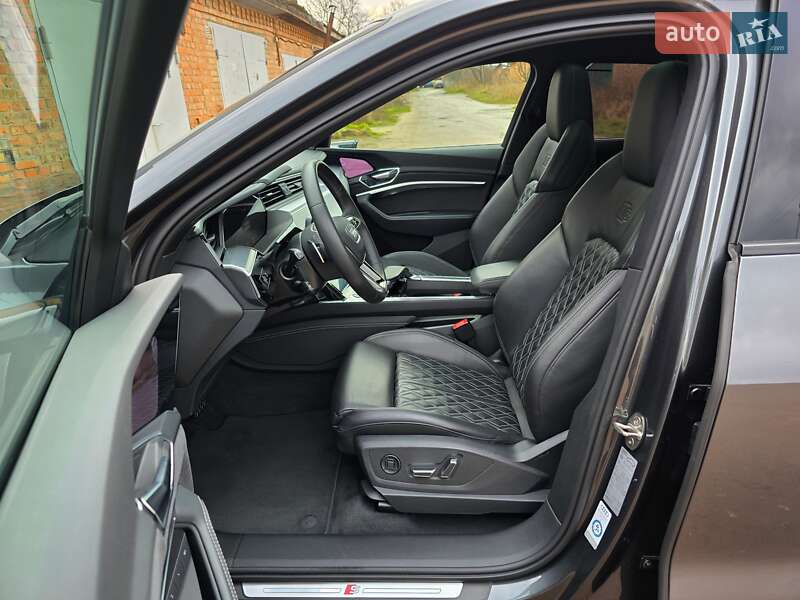 Внедорожник / Кроссовер Audi e-tron 2022 в Житомире