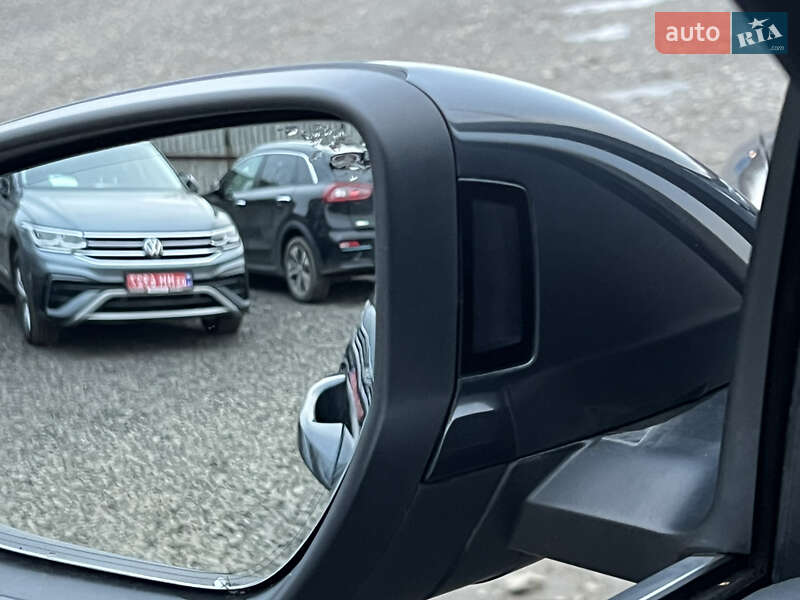 Позашляховик / Кросовер Audi e-tron 2022 в Луцьку