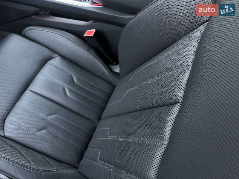 Позашляховик / Кросовер Audi e-tron 2022 в Луцьку