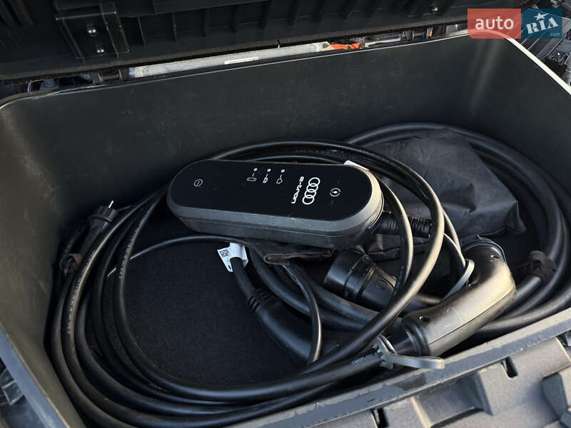 Внедорожник / Кроссовер Audi e-tron 2020 в Львове фото 108 Внедорожник / Кроссовер Audi e-tron 2020 в Львове