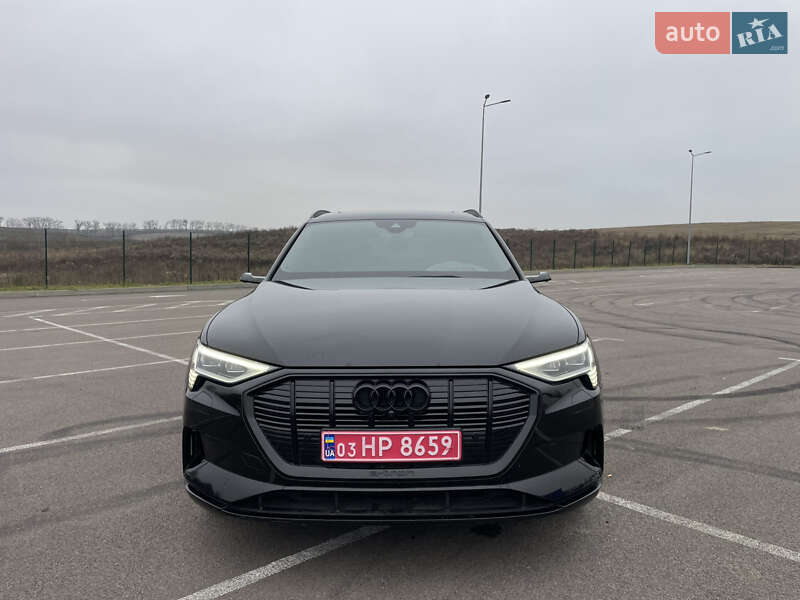 Внедорожник / Кроссовер Audi e-tron 2022 в Ровно фото 13 Внедорожник / Кроссовер Audi e-tron 2022 в Ровно