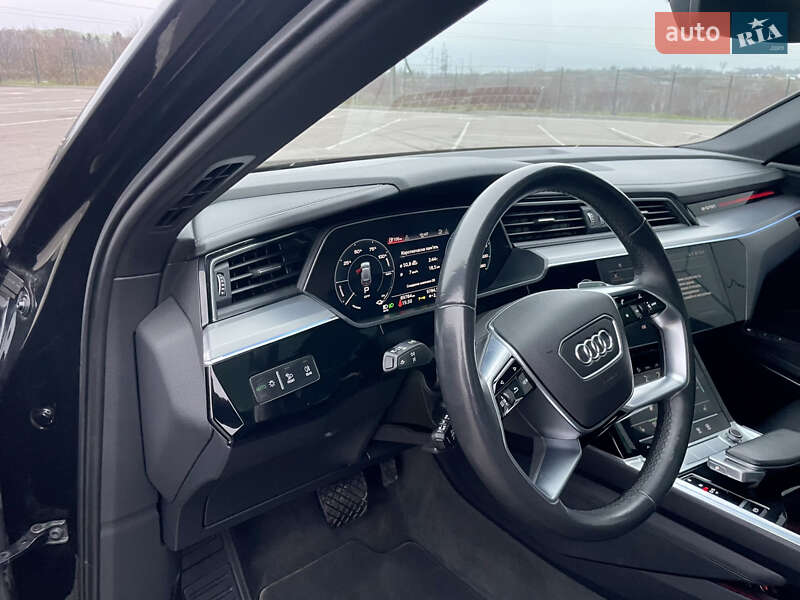 Внедорожник / Кроссовер Audi e-tron 2022 в Ровно фото 44 Внедорожник / Кроссовер Audi e-tron 2022 в Ровно